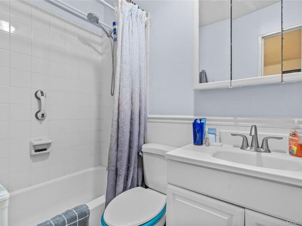 59 Fieldstone Drive 18, Hartsdale NY 10530