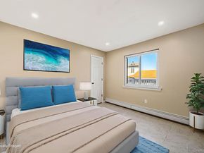 4 Bay Place, Lindenhurst NY 11757