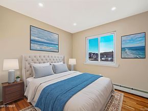 4 Bay Place, Lindenhurst NY 11757