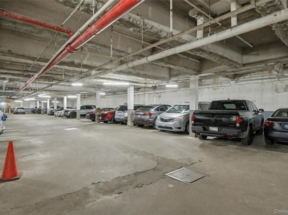 1577 E 17th Street 6M, Brooklyn NY 11230