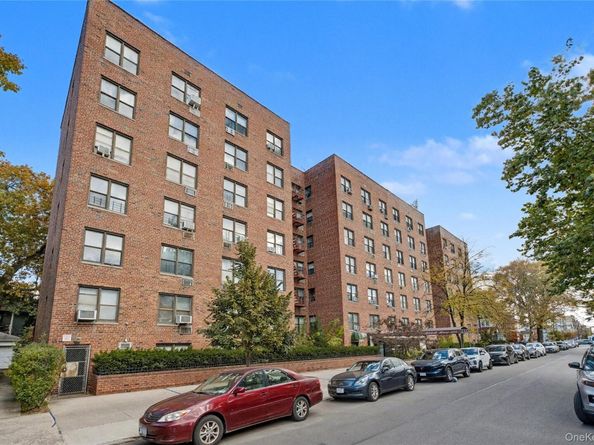 1577 E 17th Street 6M, Brooklyn NY 11230