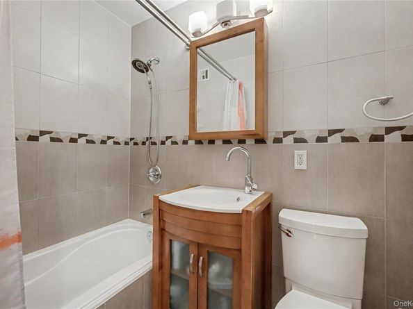 1577 E 17th Street 6M, Brooklyn NY 11230