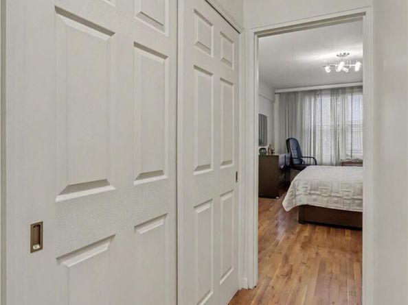 1577 E 17th Street 6M, Brooklyn NY 11230