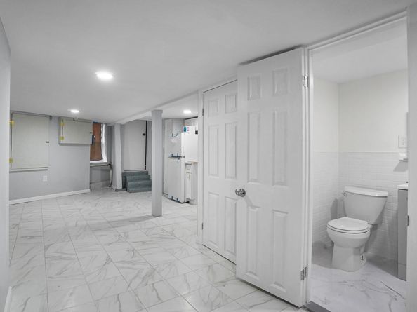 681 Rhinelander Avenue, Bronx NY 10462