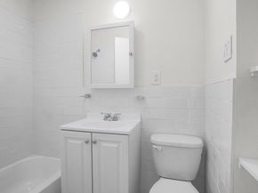 681 Rhinelander Avenue, Bronx NY 10462