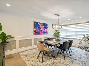 96 Oakdale Lane, Roslyn Heights NY 11577