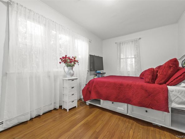 16803 Cryders Lane, Whitestone NY 11357