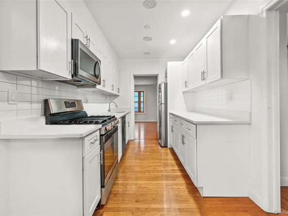 16803 Cryders Lane, Whitestone NY 11357