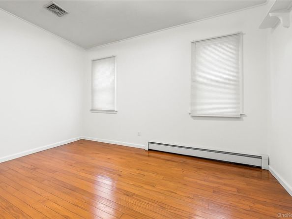 16803 Cryders Lane, Whitestone NY 11357