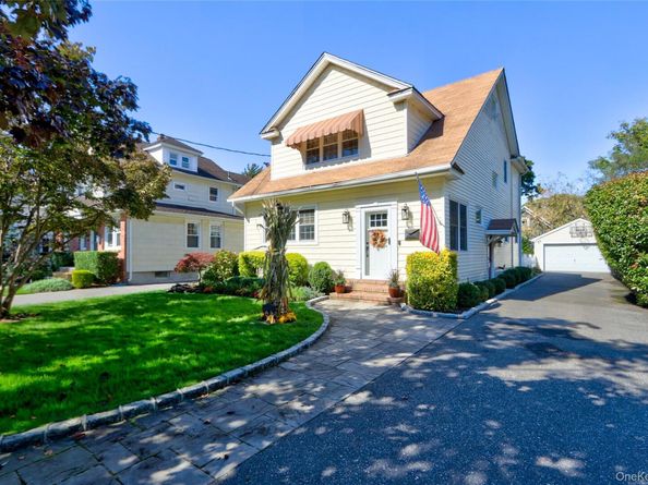 45 Woodland Avenue, Rockville Centre NY 11570