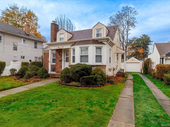 619 Ashland Avenue, Baldwin NY 11510