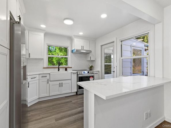 12 Brundage Street, Armonk NY 10504