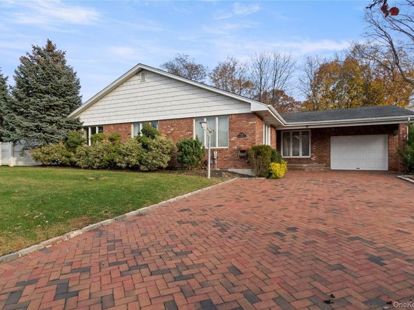 9 Oak Shore Drive, Bayville NY 11709