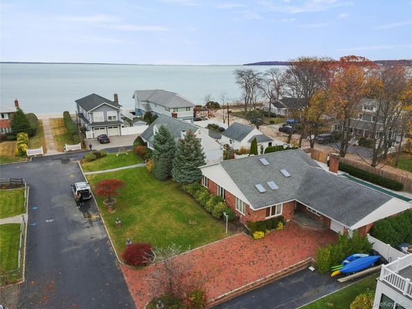 9 Oak Shore Drive, Bayville NY 11709