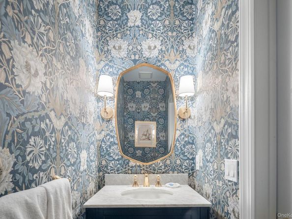 19 Club Court, Pleasantville NY 10570