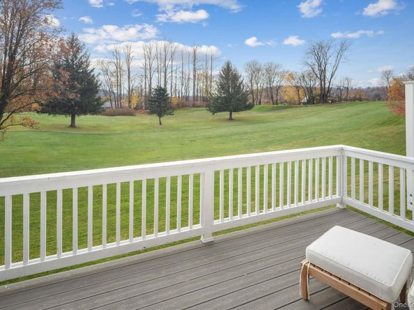 19 Club Court, Pleasantville NY 10570