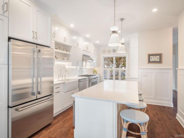 19 Club Court, Pleasantville NY 10570