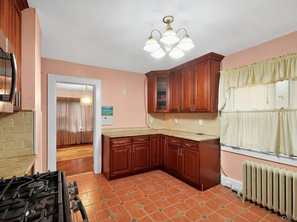 82 E Clinton Avenue, Roosevelt NY 11575