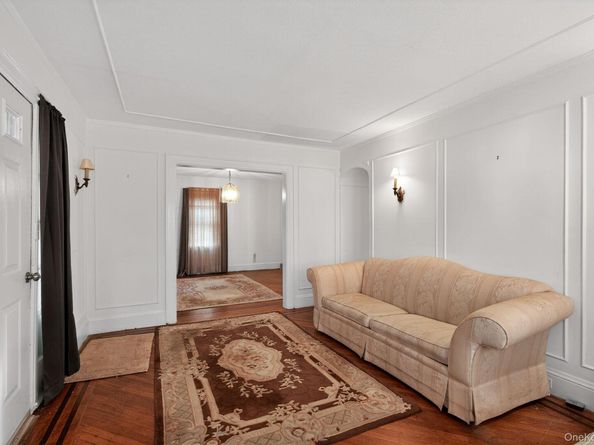 82 E Clinton Avenue, Roosevelt NY 11575