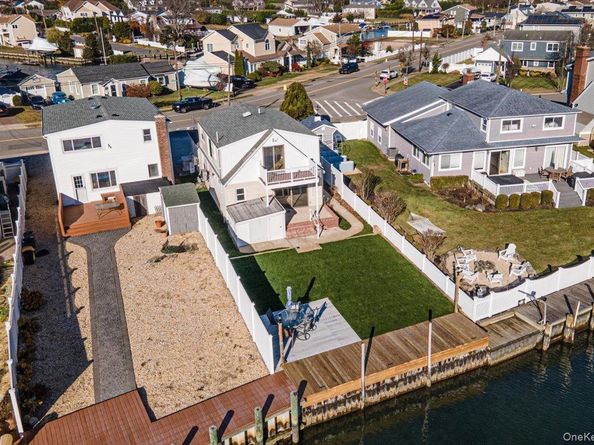 55 Alhambra Road, Massapequa NY 11758