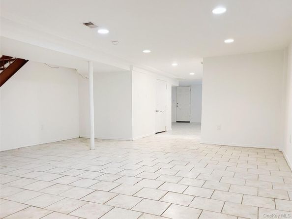 8735 129th Street, Richmond Hill NY 11418