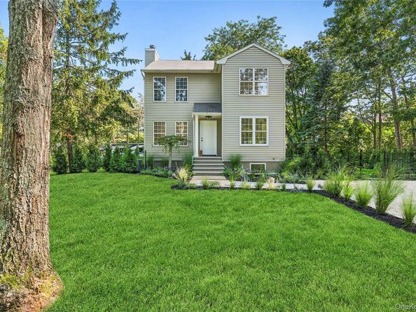 13 Shore Road, Hampton Bays NY 11946