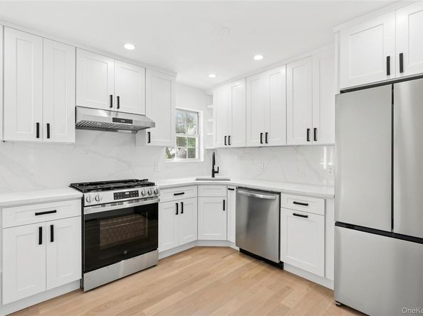 13 Shore Road, Hampton Bays NY 11946