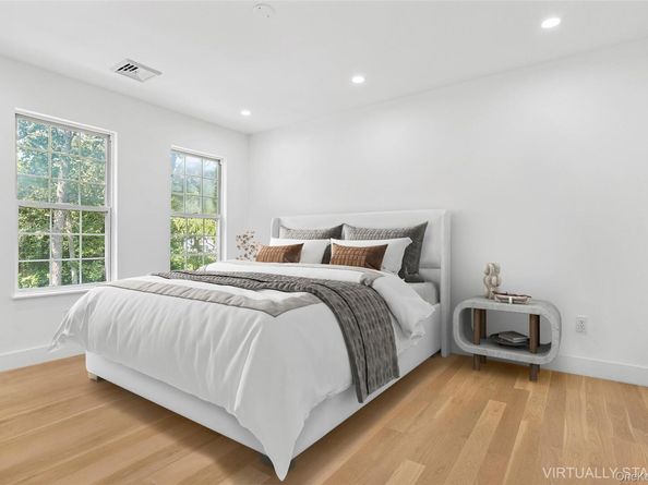 13 Shore Road, Hampton Bays NY 11946