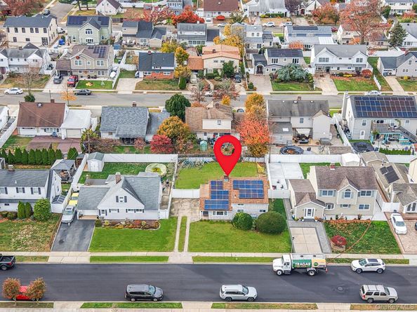 18 Chickadee Lane, Levittown NY 11756