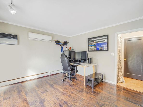 18 Chickadee Lane, Levittown NY 11756