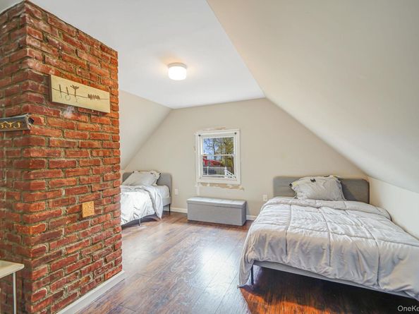 18 Chickadee Lane, Levittown NY 11756