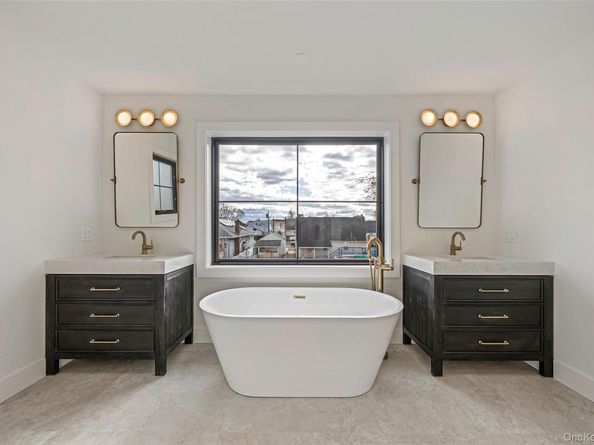 2386 Marlboro Street, East Meadow NY 11554