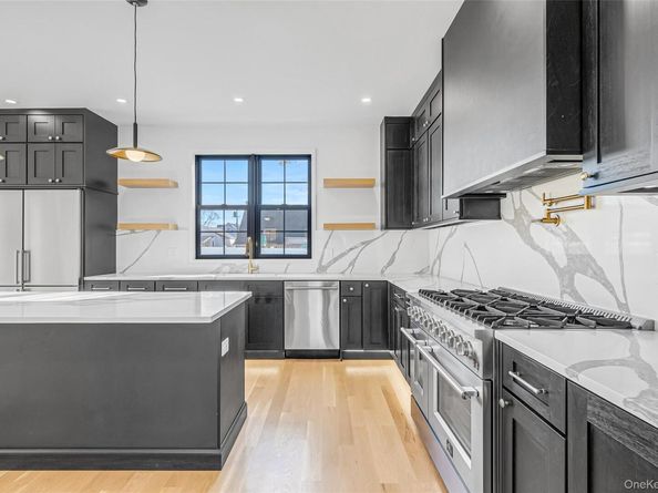 2386 Marlboro Street, East Meadow NY 11554