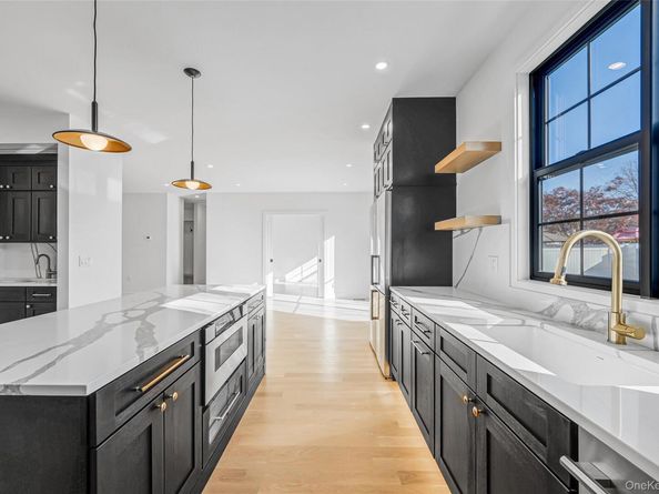 2386 Marlboro Street, East Meadow NY 11554