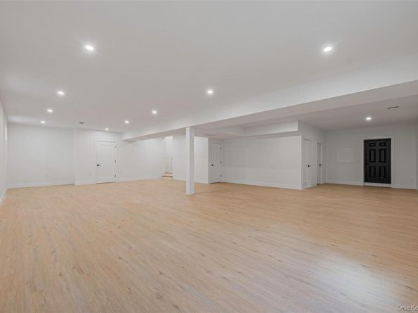 2386 Marlboro Street, East Meadow NY 11554