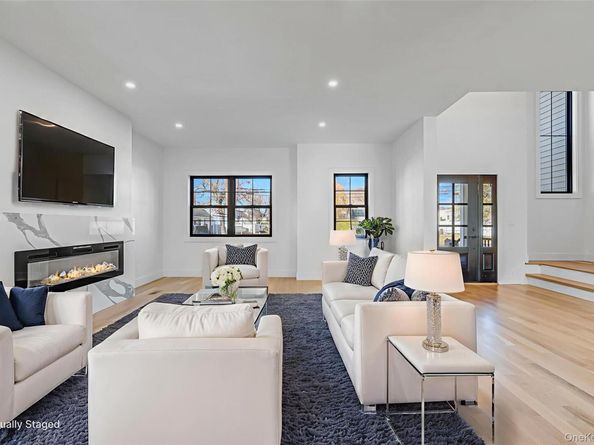 2386 Marlboro Street, East Meadow NY 11554