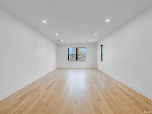 2386 Marlboro Street, East Meadow NY 11554