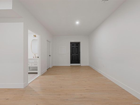 2386 Marlboro Street, East Meadow NY 11554