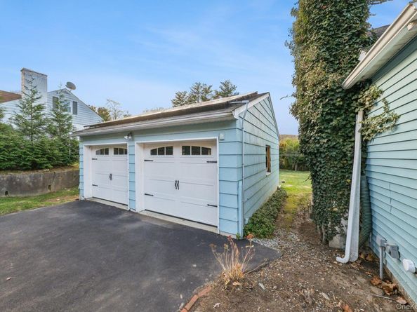 15 S Beechwood Road, Bedford Hills NY 10507