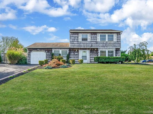 360 Woodside Avenue, Bellport NY 11713