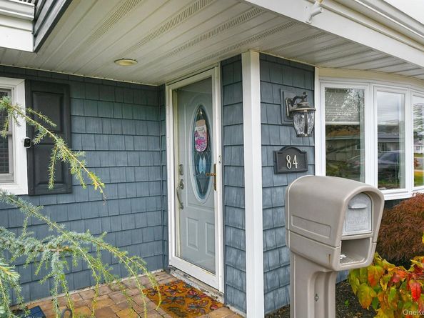 84 Bruce Avenue, Hicksville NY 11801