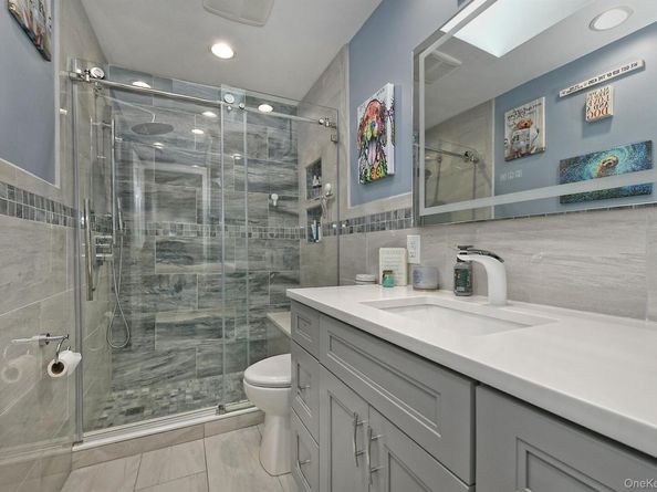 84 Bruce Avenue, Hicksville NY 11801