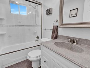 27 Kirby Lane, Ronkonkoma NY 11779