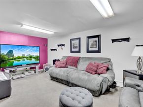 27 Kirby Lane, Ronkonkoma NY 11779