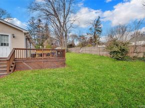 27 Kirby Lane, Ronkonkoma NY 11779