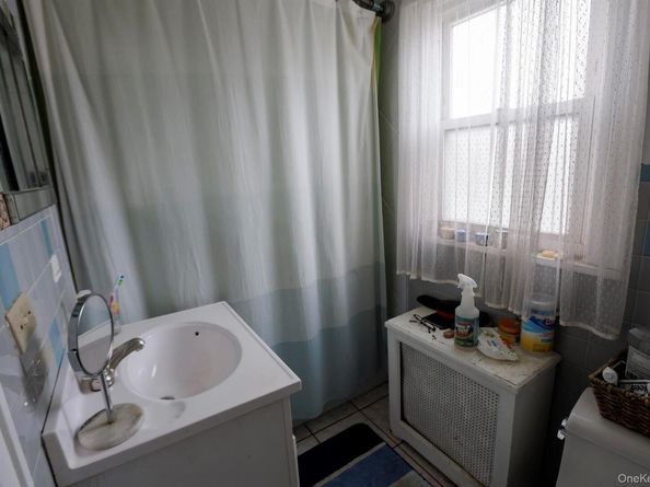 21819 139th Avenue, Springfield Gardens NY 11413