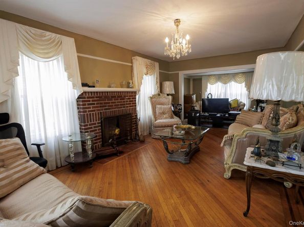 21819 139th Avenue, Springfield Gardens NY 11413