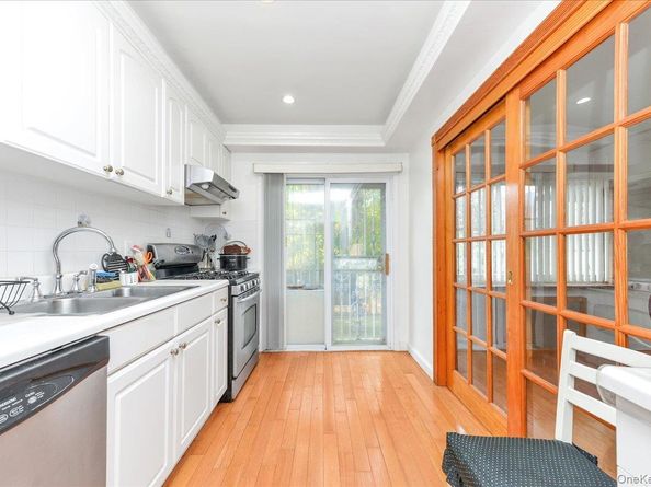 195-31 39 Avenue, Flushing NY 11358