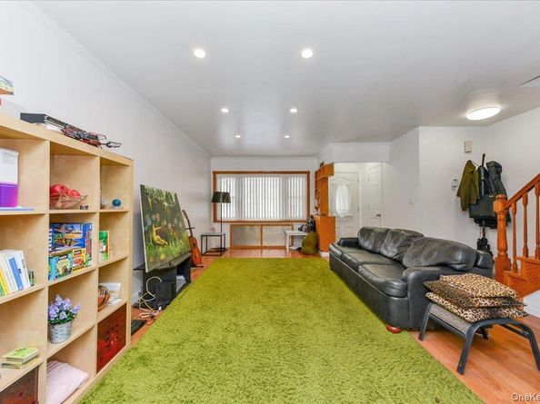 195-31 39 Avenue, Flushing NY 11358