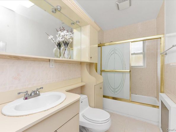 195-31 39 Avenue, Flushing NY 11358